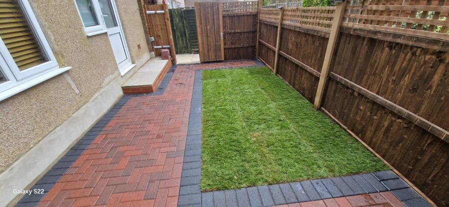 block paved patio new turf dartford 10